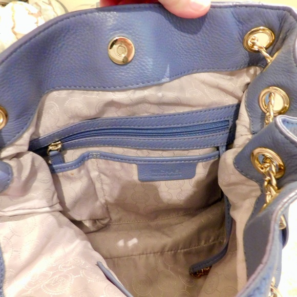 MICHAEL KORS Pebbled Leather Tote Bag, Light Blue with Gold Chain, Jet Set - Picture 6 of 11